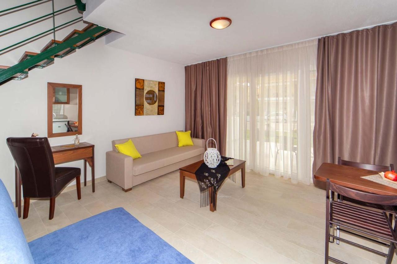 Erosaria Suites Nikiti  Exterior photo