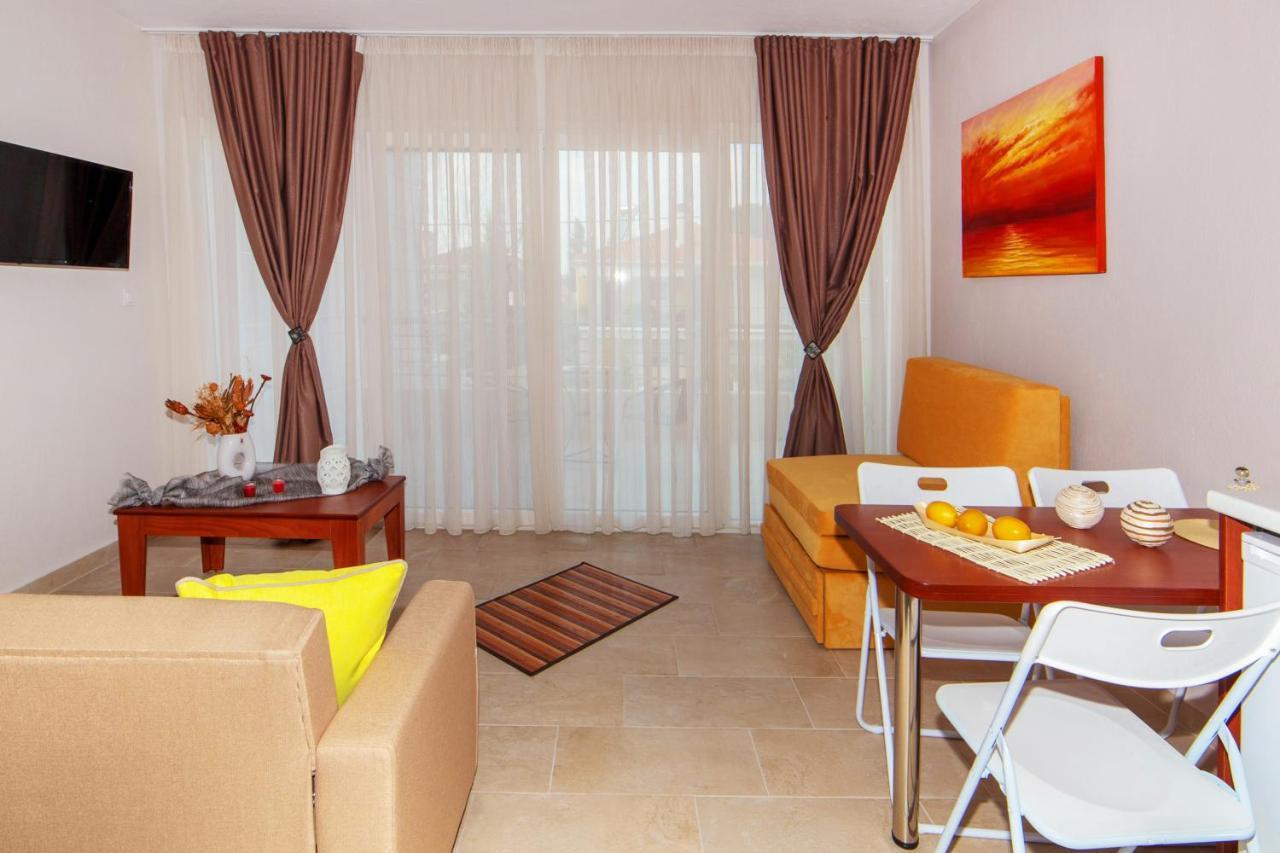 Erosaria Suites Nikiti  Exterior photo